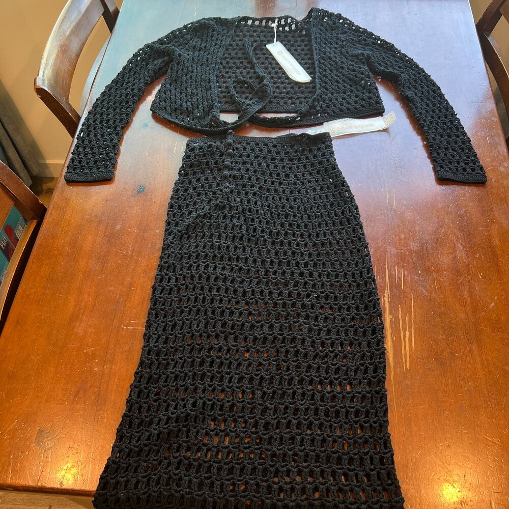 Devon Windsor Remi Top and Rose Skirt Size Small